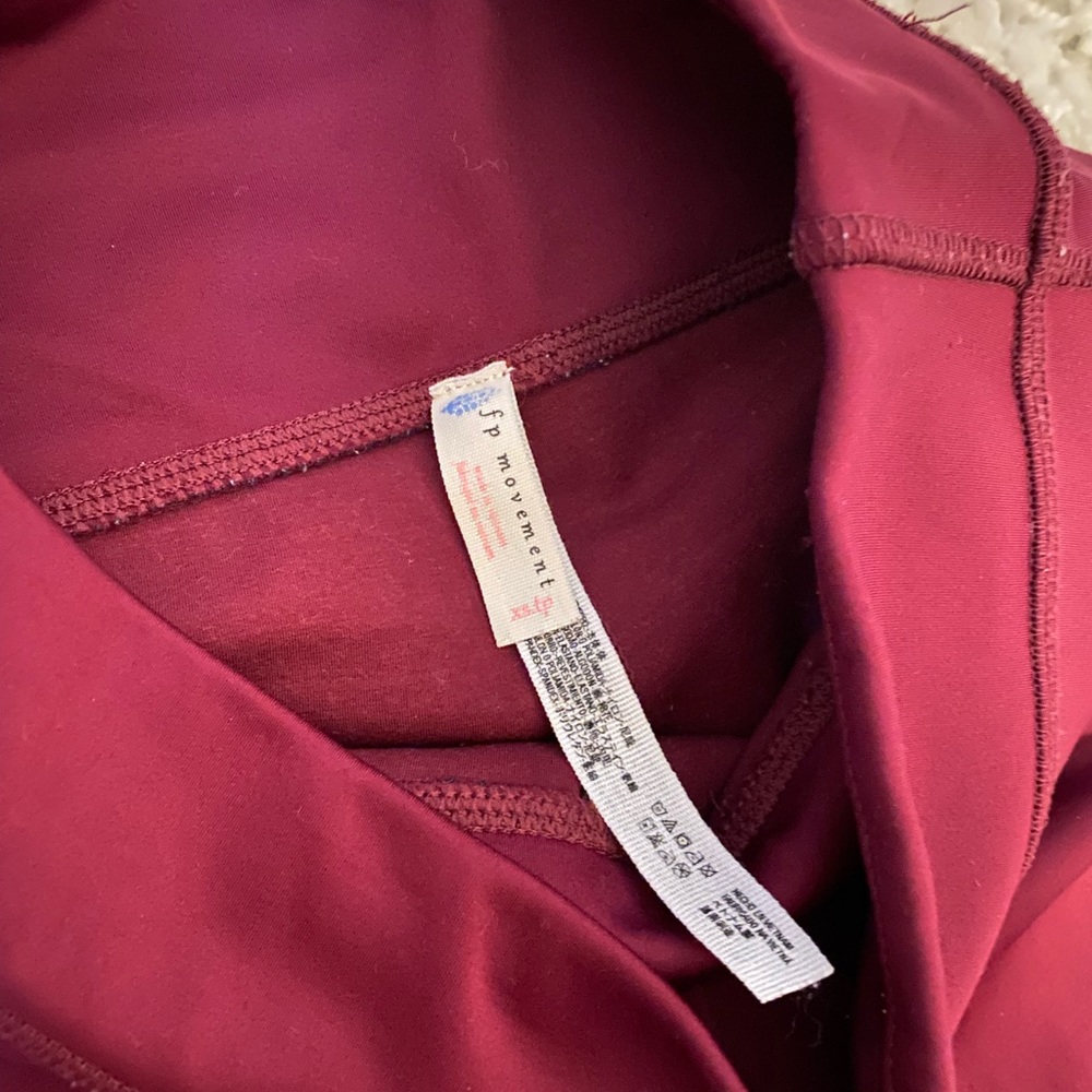 Free People Movement Leggings, XS, EXCELLENT condition - Picture 2 of 5